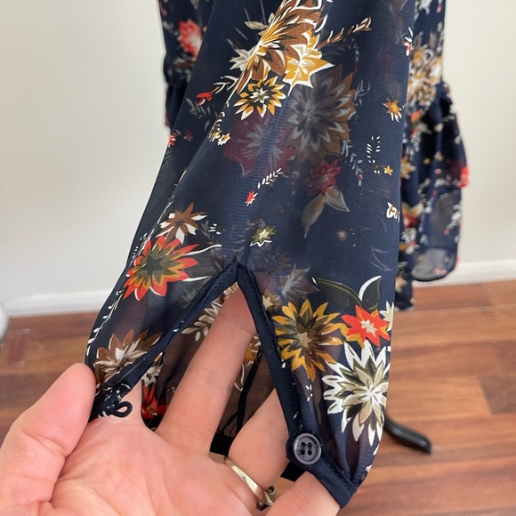 Very J Navy Blue Floral Dress . Size small - Picture 9 of 16